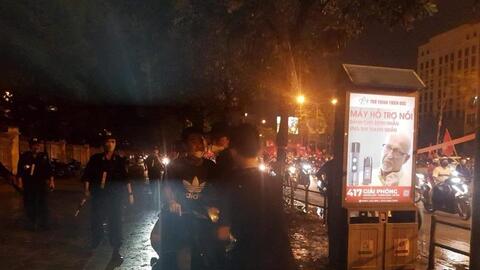 Xử lý nhiều đối tượng lợi dụng cổ vũ bóng đá để càn quấy trên phố