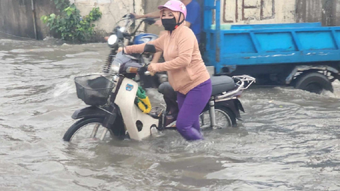 Dự báo thời tiết ngày 1/11/2023: Cảnh báo Miền Trung mưa rất to