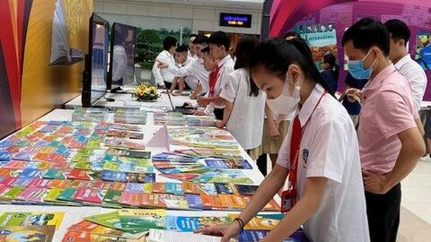 Hà Nội phê duyệt 39 sách giáo khoa lớp 5