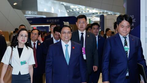 Thủ tướng tham dự Phiên khai mạc toàn thể Hội nghị WEF Đại Liên