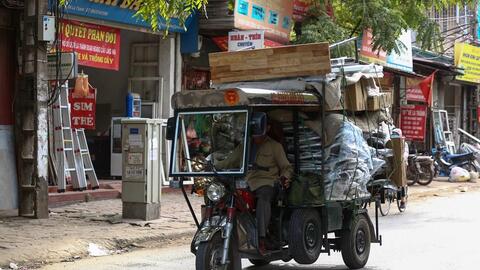 Tiềm ẩn nguy cơ tai nạn giao thông từ xe ba gác tự chế