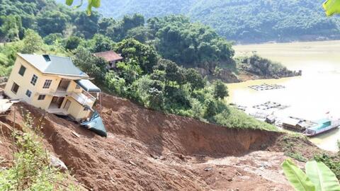 Cảnh báo 67 khu vực có nguy cơ xảy ra lũ quét và sạt lở đất