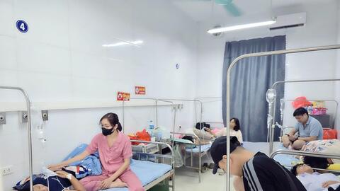 Hà Nội quán triệt học sinh không nhận đồ ăn, uống từ người lạ