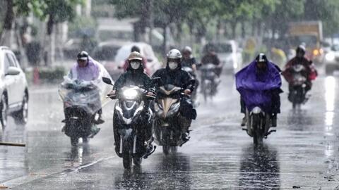 Ngày 15/10: Nhiều khu vực trên cả nước có mưa dông