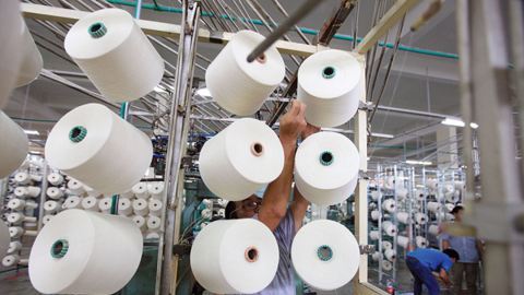 Doanh nghiệp sợi đầu tiên hé lộ lợi nhuận 10 tháng