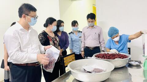 Xử phạt hành chính 4 cơ sở về lĩnh vực an toàn thực phẩm