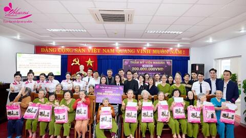 Mailisa trao tặng hơn 200 triệu đồng đến những người có công với cách mạng