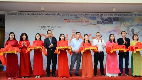 Không gian nghệ thuật 39 tác phẩm "Đà Nẵng gấm hoa”