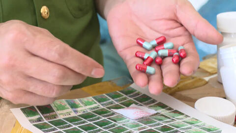 Phó Thủ tướng tiếp tục yêu cầu Bộ Y tế ngăn chặn thuốc và thực phẩm giả