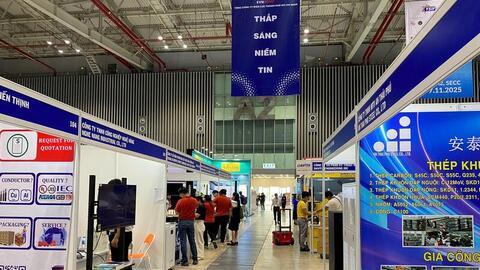 Khai mạc chuỗi triển lãm ngành Năng lượng - Công nghiệp hỗ trợ - HVACR