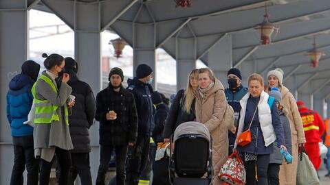 Hàng trăm nghìn người tị nạn Ukraina ở Mỹ bị dừng trợ cấp thực phẩm