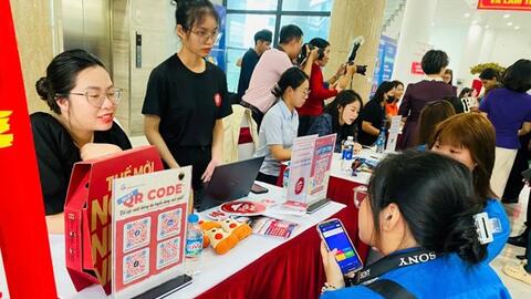 52,4% doanh nghiệp tuyển dụng tại Hà Nội thuộc ngành thương mại - dịch vụ