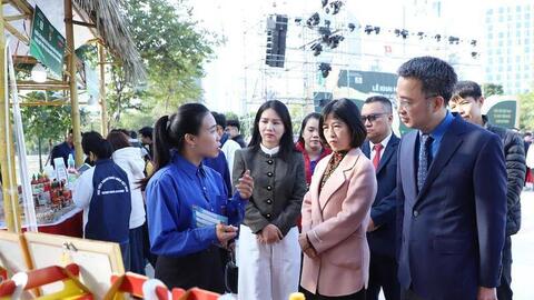 Khai mạc triển lãm các sản phẩm khởi nghiệp của thanh niên