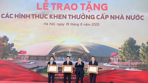 EVNNPT giữ vững 'trục xương sống' hệ thống điện