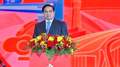 Chùm ảnh: Tưng bừng khai mạc Hội chợ Mùa Xuân