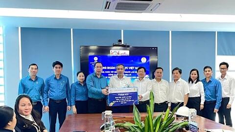 Công đoàn Điện lực Việt Nam động viên người lao động nhân dịp Tết Nguyên đán