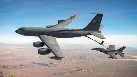 Máy bay KC-135 Stratotanker của Mỹ rơi tại Iraq