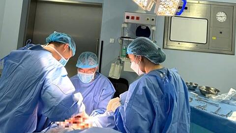 Nam giới vạm vỡ, sinh lý mạnh vẫn khó có con