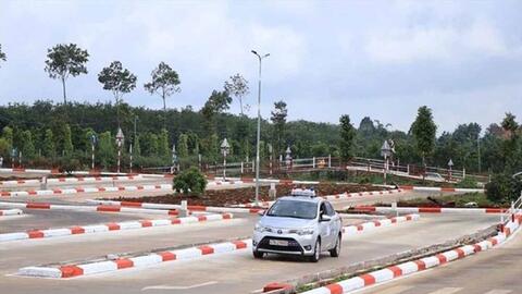 Giáo viên dạy lái xe phải có văn bằng, chứng chỉ nghiệp vụ sư phạm