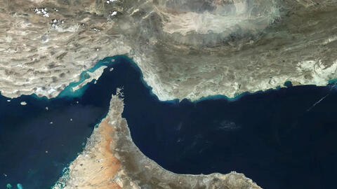 Mỹ - Iran căng thẳng tại Hormuz bất chấp lệnh ngừng bắn