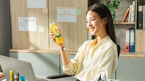 Trà không đường TH true TEA: Thức uống thanh mát ‘bỏ túi’ của giới trẻ