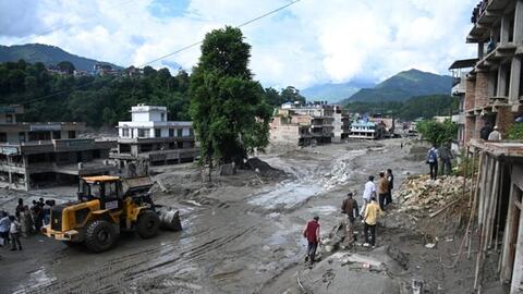 Trung Quốc và Nepal cảnh báo nguy cơ lũ lụt mới