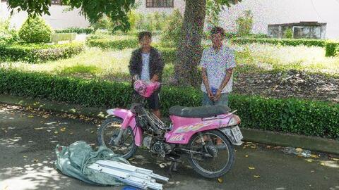 Bắt quả tang hai đối tượng trộm cắp tài sản của cơ quan nhà nước
