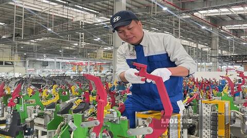 Những công nhân có sáng kiến làm lợi tiền tỉ cho doanh nghiệp