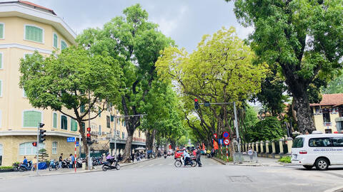 Thời tiết ngày 25/9: Bắc Bộ nắng oi, Trung Bộ và Nam Bộ có nơi mưa to