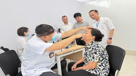 Khám sức khỏe định kỳ miễn phí: Đã xét nghiệm trong năm, có thể không phải làm lại
