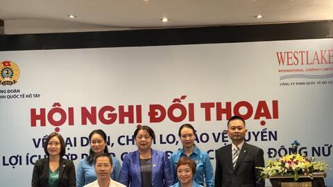 Đại diện chăm lo, bảo vệ lao động nữ thông qua đối thoại tại nơi làm việc