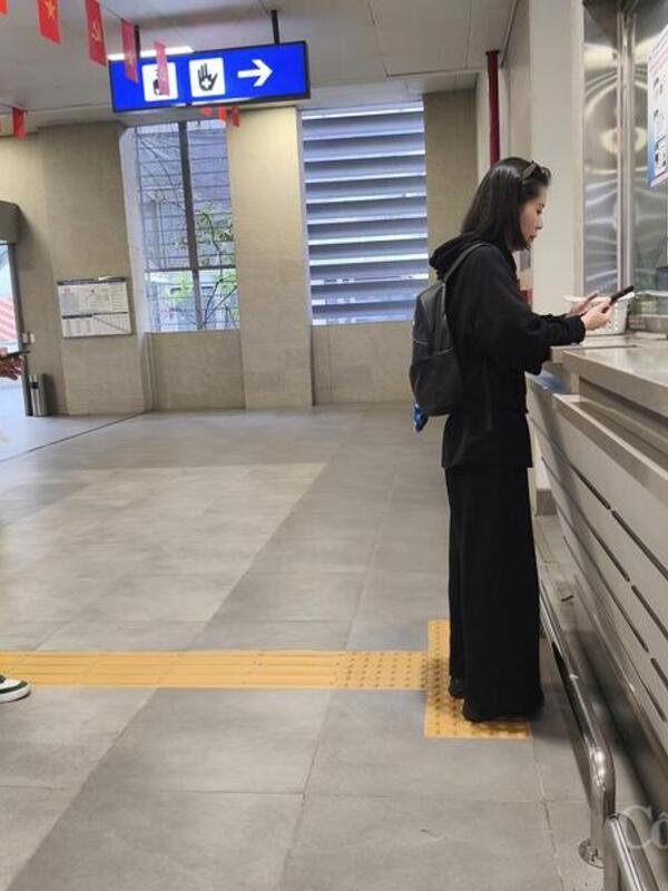 Sử dụng xe công cộng: Người dân đồng hành tiết kiệm nhiên liệu