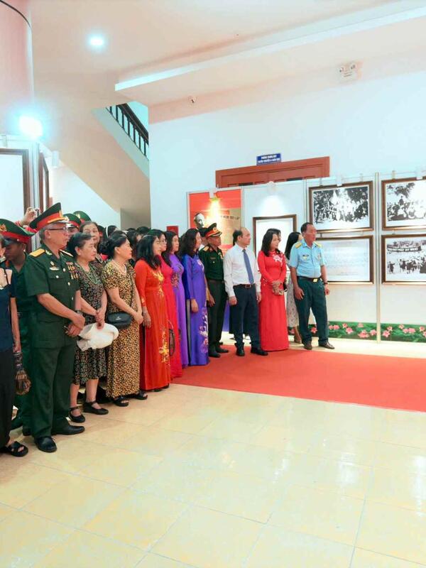 Khai mạc triển lãm “80 năm Bác Hồ ra Lời kêu gọi Toàn quốc kháng chiến”