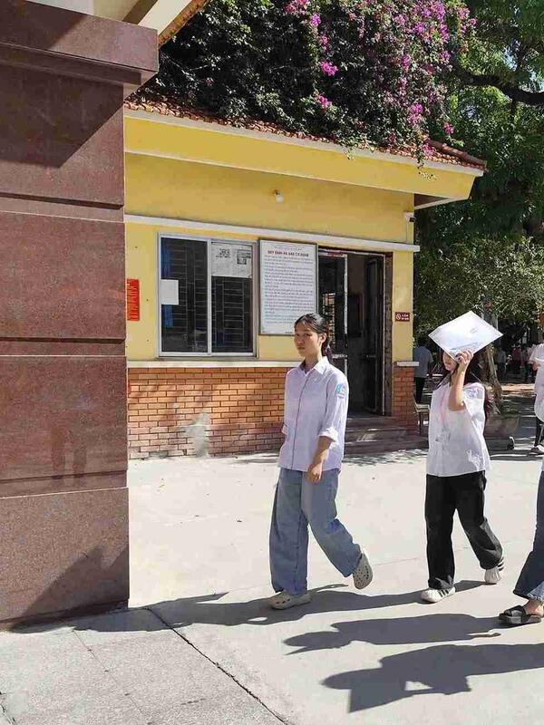 Đề Tiếng Anh vào lớp 10 ở Hưng Yên vừa sức, nhiều thí sinh tự tin đạt điểm khá
