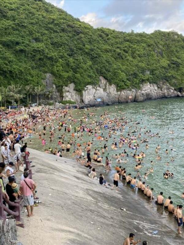 Hòn đảo miền Bắc liên tục được báo quốc tế gọi tên nhờ vẻ đẹp hoang sơ
