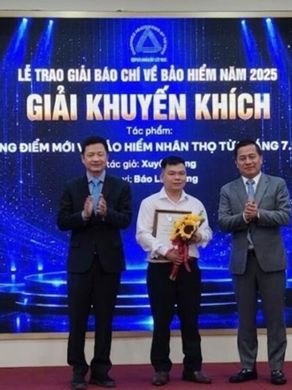 Vinh danh các tác phẩm báo chí xuất sắc về bảo hiểm