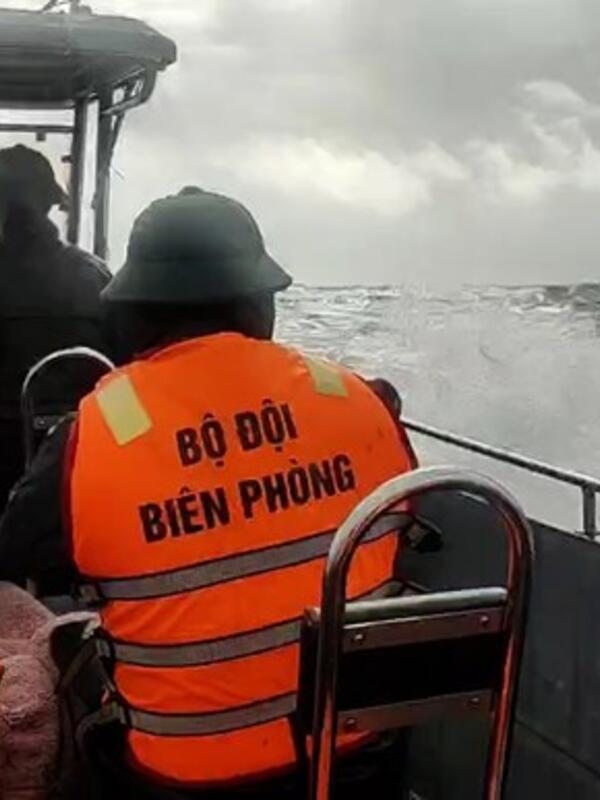 Thuyền viên cuối cùng vụ đắm tàu cá trên vùng biển Cô Tô, Quảng Ninh được cứu an toàn