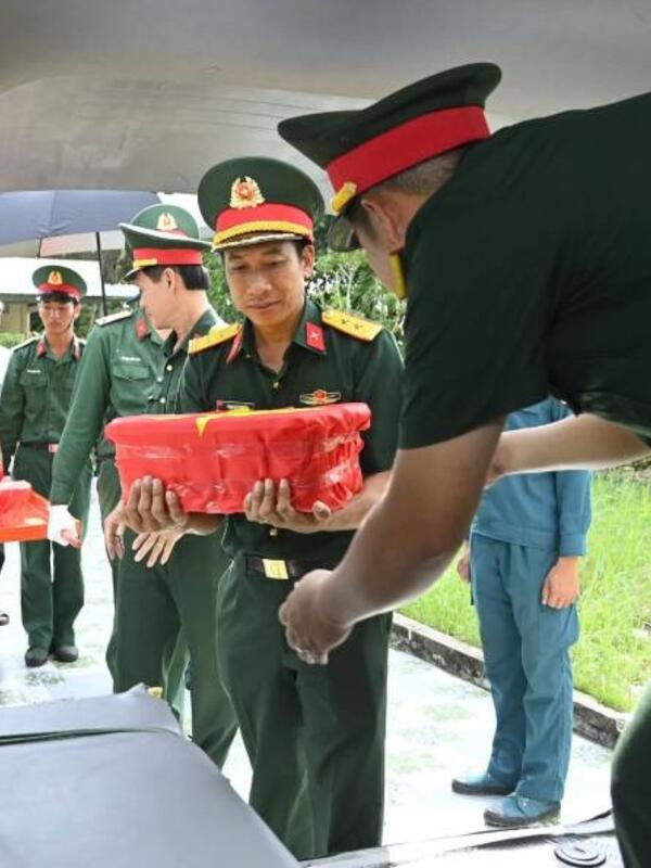 Cà Mau bàn giao 237 mẫu hài cốt liệt sĩ giám định ADN