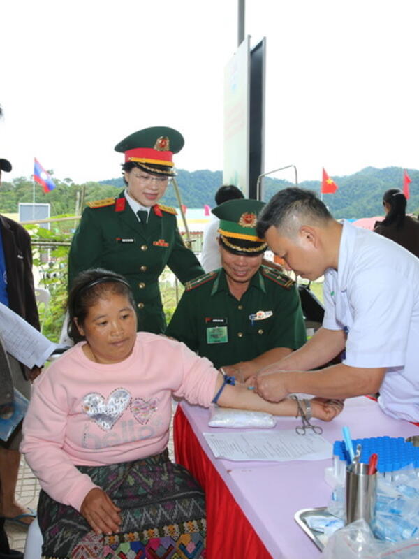 Chùm ảnh: Việt Nam - Lào khởi động Giao lưu hữu nghị quốc phòng biên giới lần 3