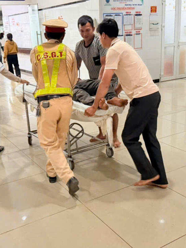 CSGT Lâm Đồng liên tiếp hỗ trợ đưa người dân đi cấp cứu