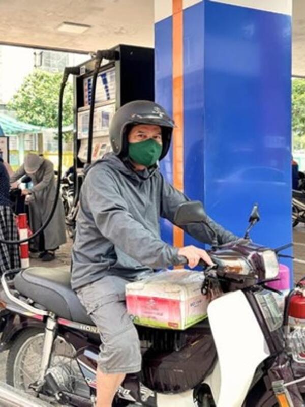 Hà Nội hỗ trợ người thu nhập thấp đổi xe máy cũ: Người dân thêm động lực chuyển đổi