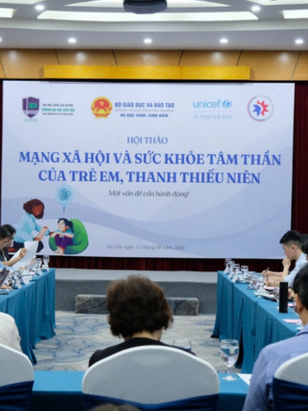 Hội thảo bàn giải pháp bảo vệ trẻ khỏi mặt trái mạng xã hội