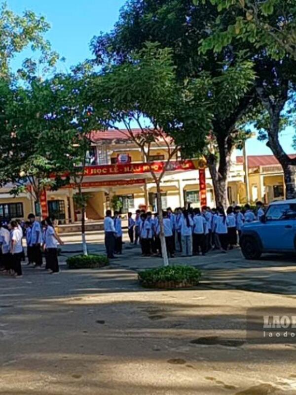 Gần 2.000 học sinh Thanh Hóa trở lại trường sau nhiều ngày ngập lụt