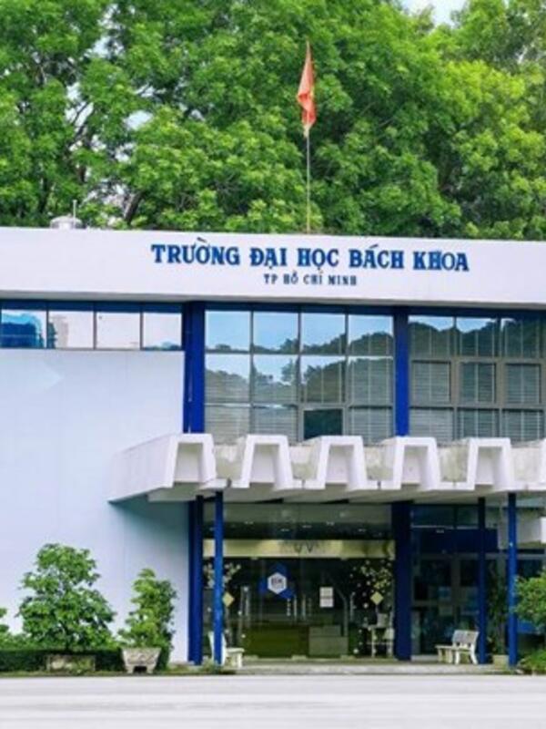 Trường đại học ở TPHCM tuyển giảng viên, thu nhập tới 85 triệu đồng/tháng