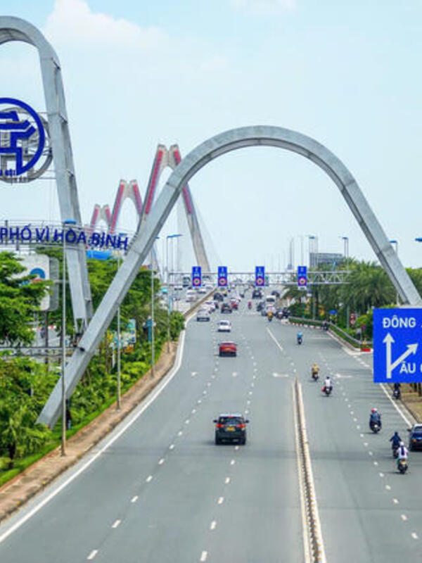 Vành đai 3 trên cao có tới 120.000 lượt xe mỗi ngày, CSGT Hà Nội khuyến cáo