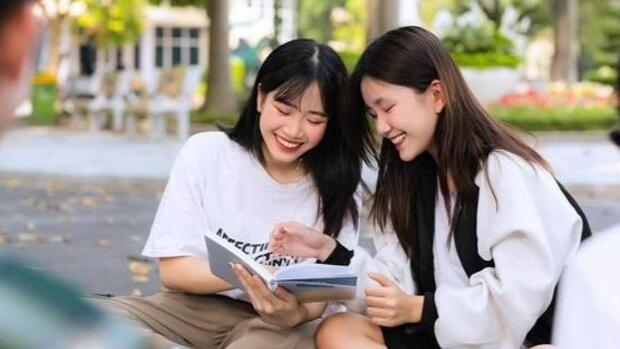 Giúp học sinh định hướng nghề nghiệp từ sớm