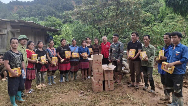 Hội Chữ thập đỏ Việt Nam cứu trợ khẩn cấp người dân hai tỉnh Điện Biên, Sơn La