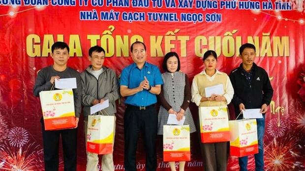 Tết Sum vầy ấm áp tại Công ty Phú Hưng Hà Tĩnh