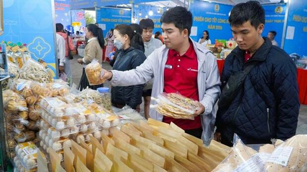 Công nhân Đà Nẵng vui Tết Công đoàn