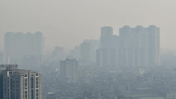Hà Nội mù mịt ô nhiễm, chất lượng không khí ở mức không lành mạnh